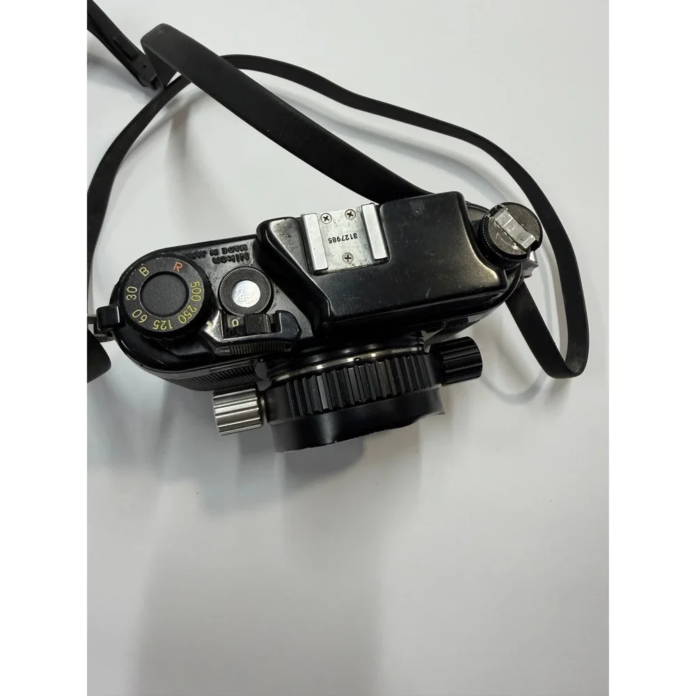 Nikon Nikonos III 35mm Underwater Film Camera with Nikkor 35mm f2.5 Lens Black